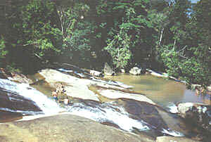 A cachoeira do Promirim  formada por vrias quedas e um grande poo. Foto: Renata Stuart